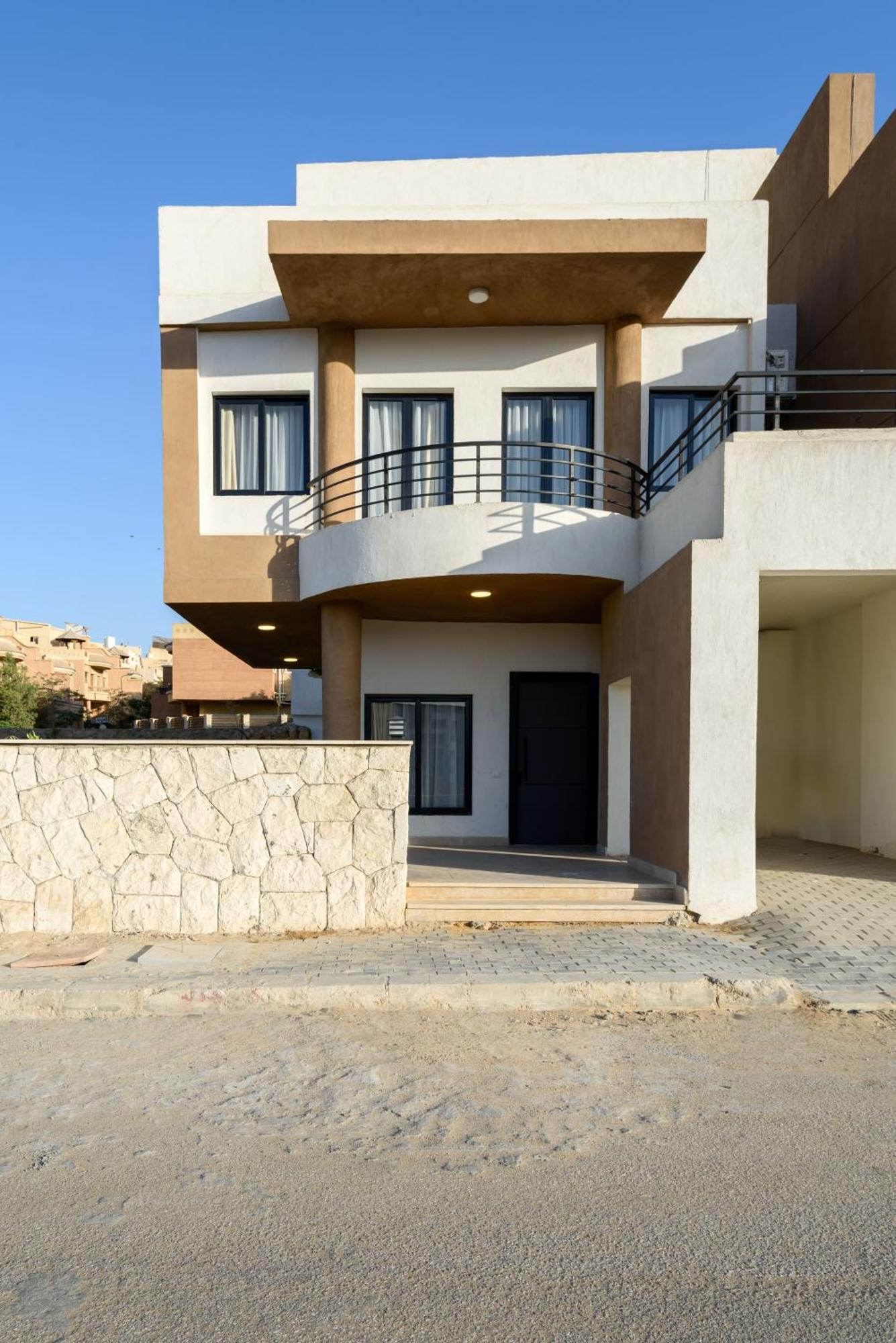Golden 4br By Travelholic Villa *